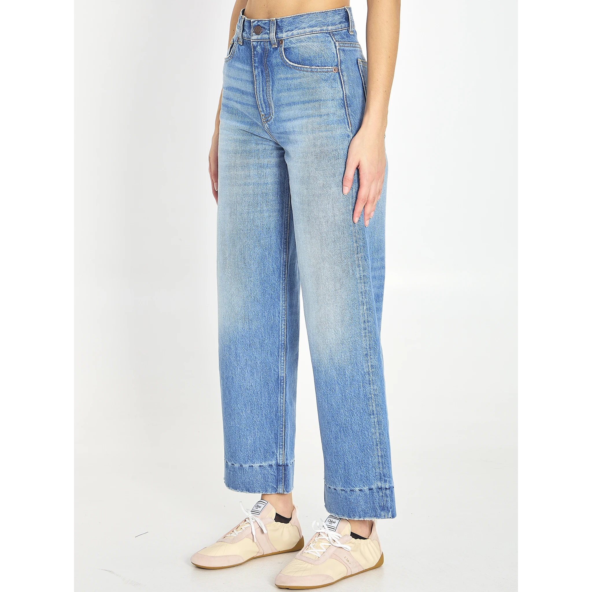 High-waisted shorts jeans