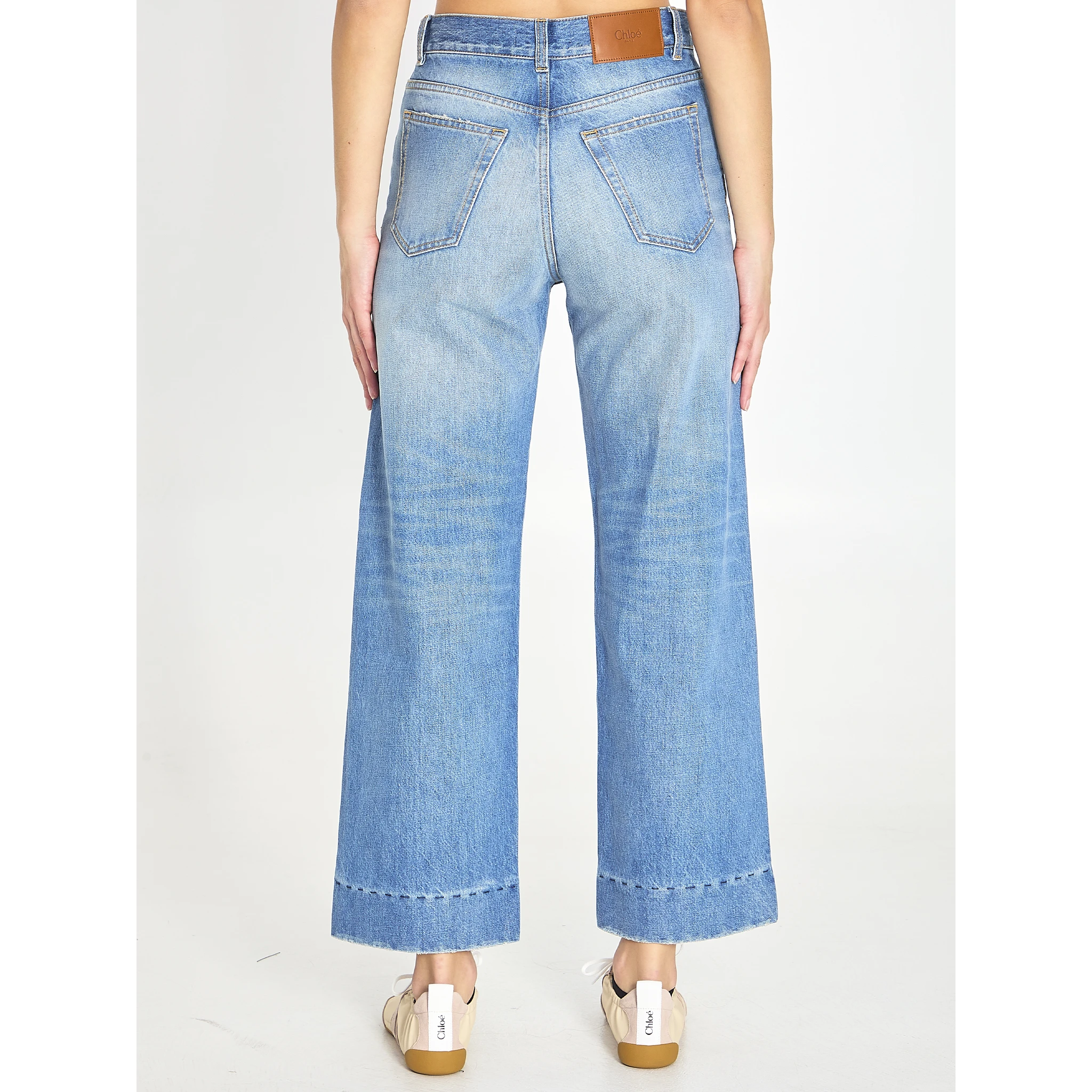 High-waisted shorts jeans