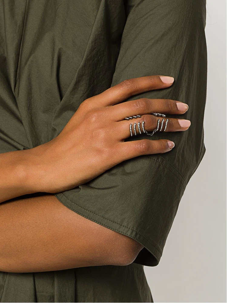 Armour Hook Ring Silver alternative