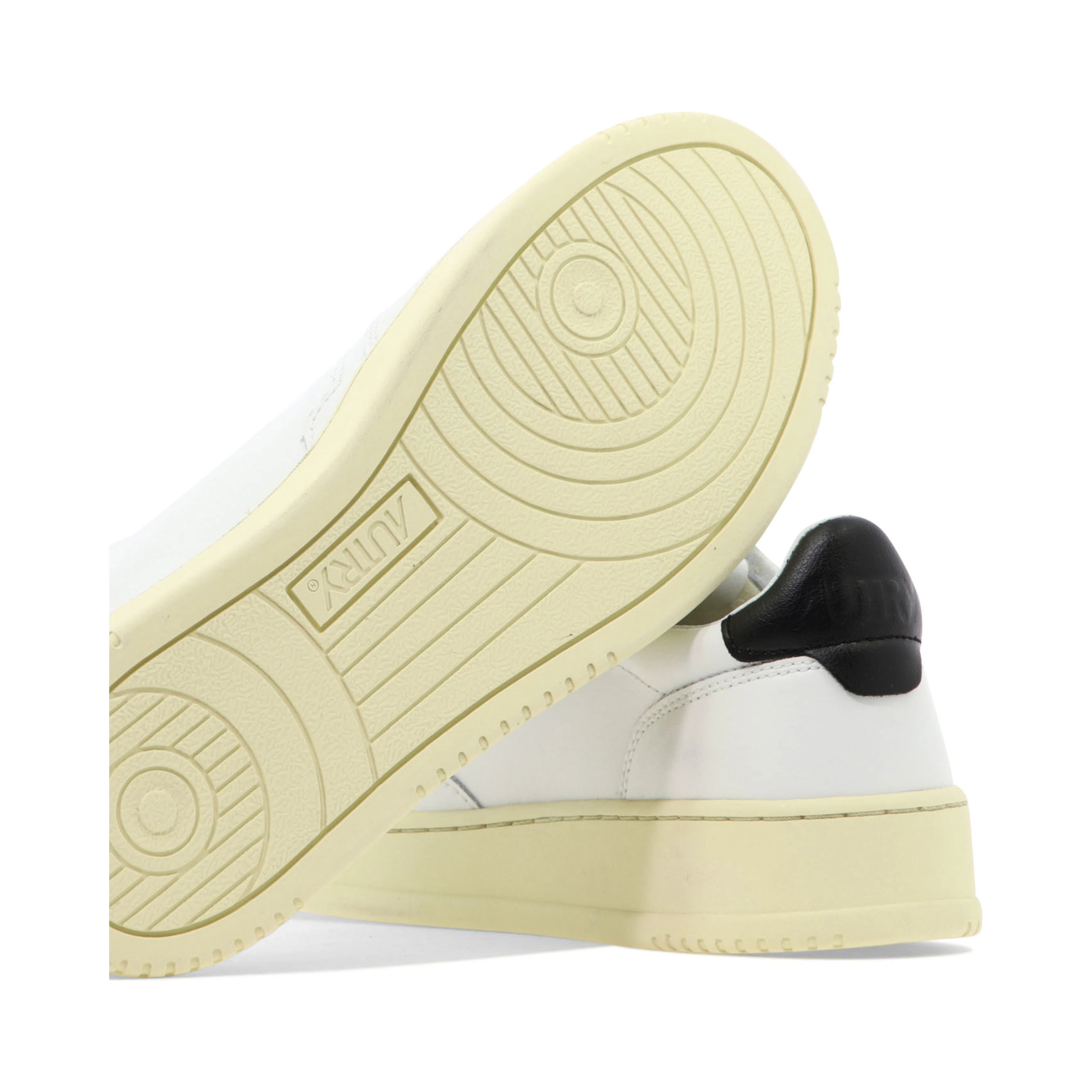 "Medalist Low" sneakers