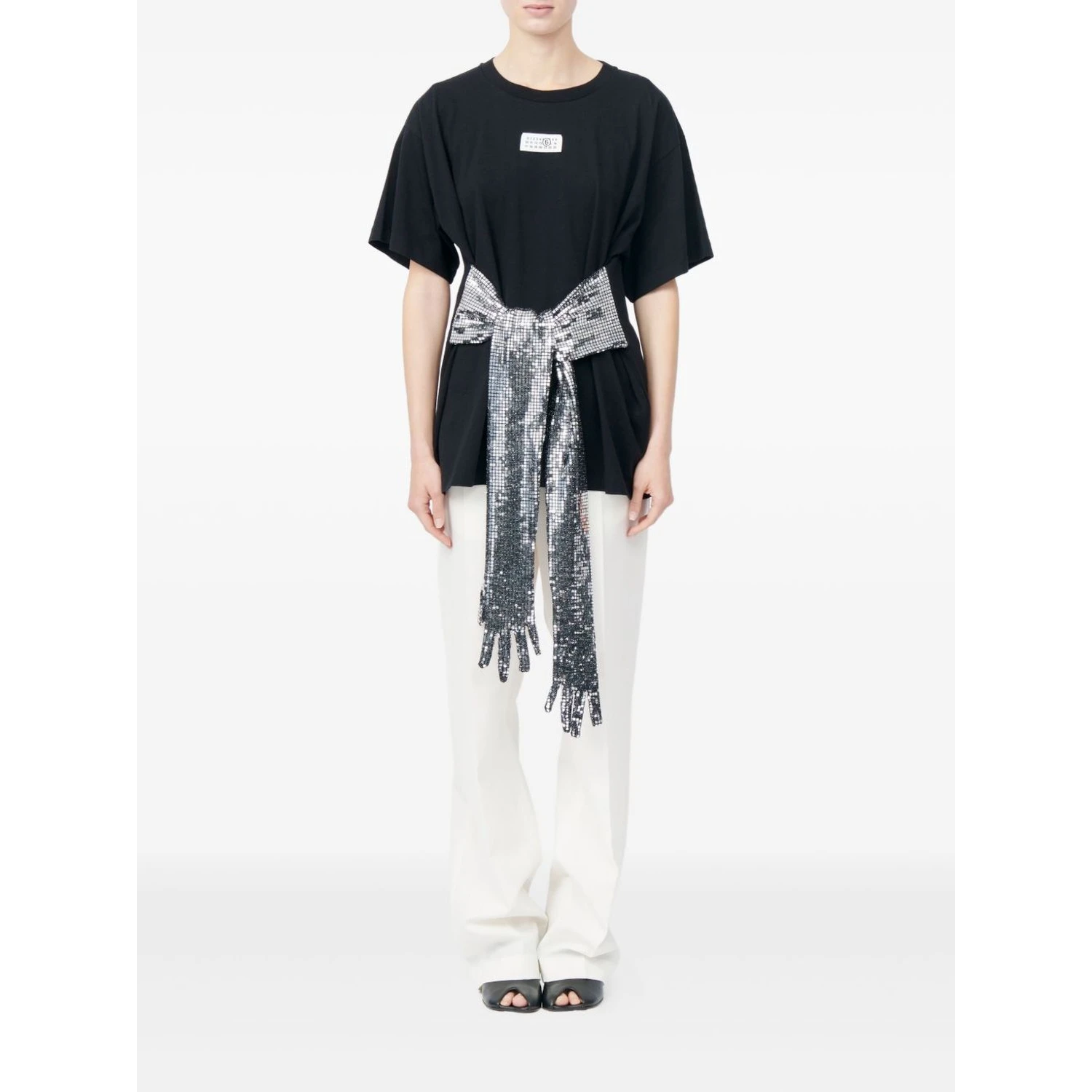 تيشيرتات وبولو سوداء من MM6 Maison Margiela