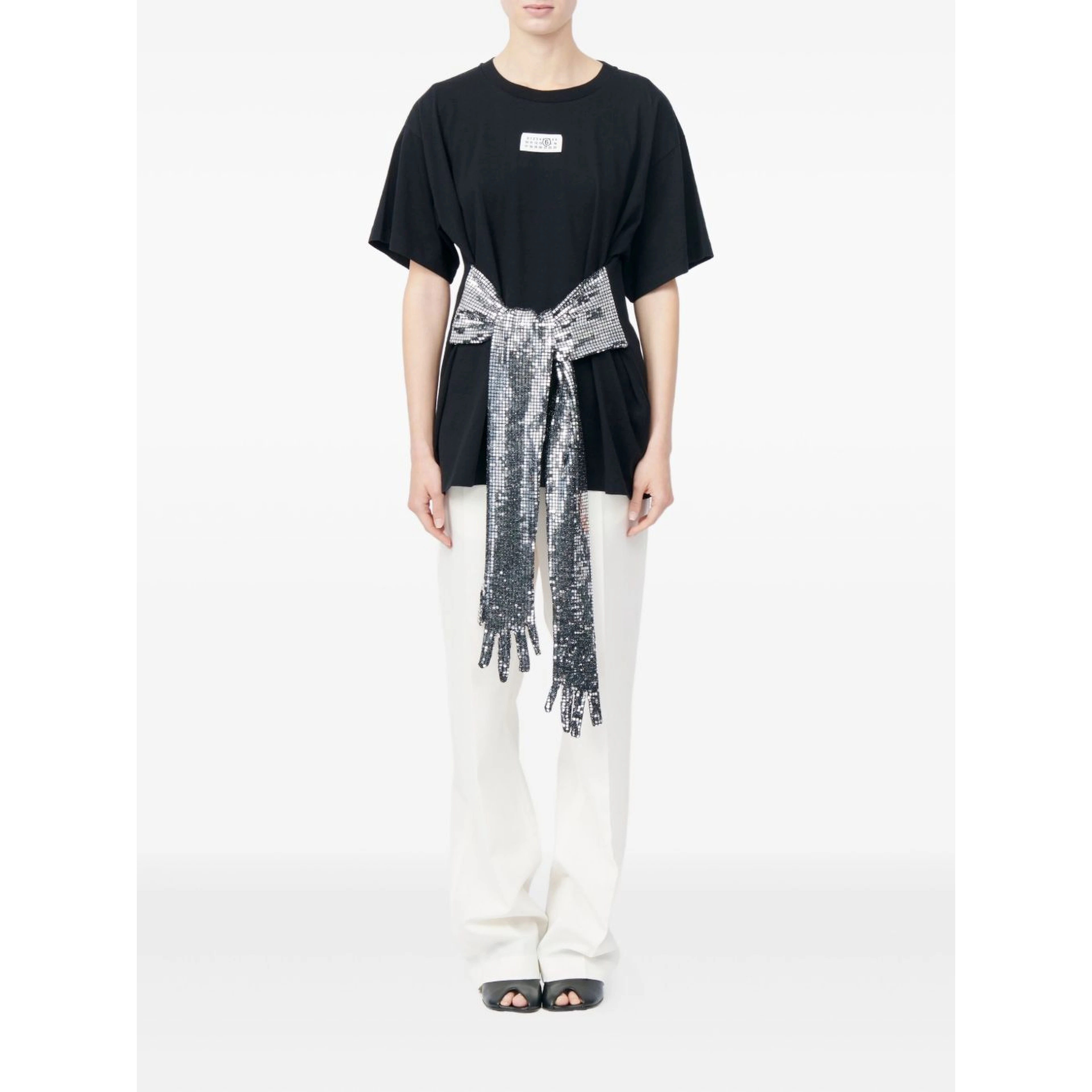 تيشيرتات وبولو سوداء من MM6 Maison Margiela