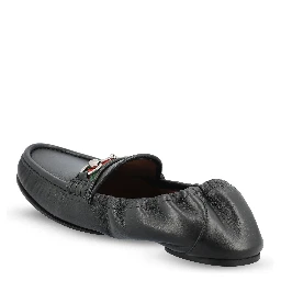 أحذية غوتشي المسطحة