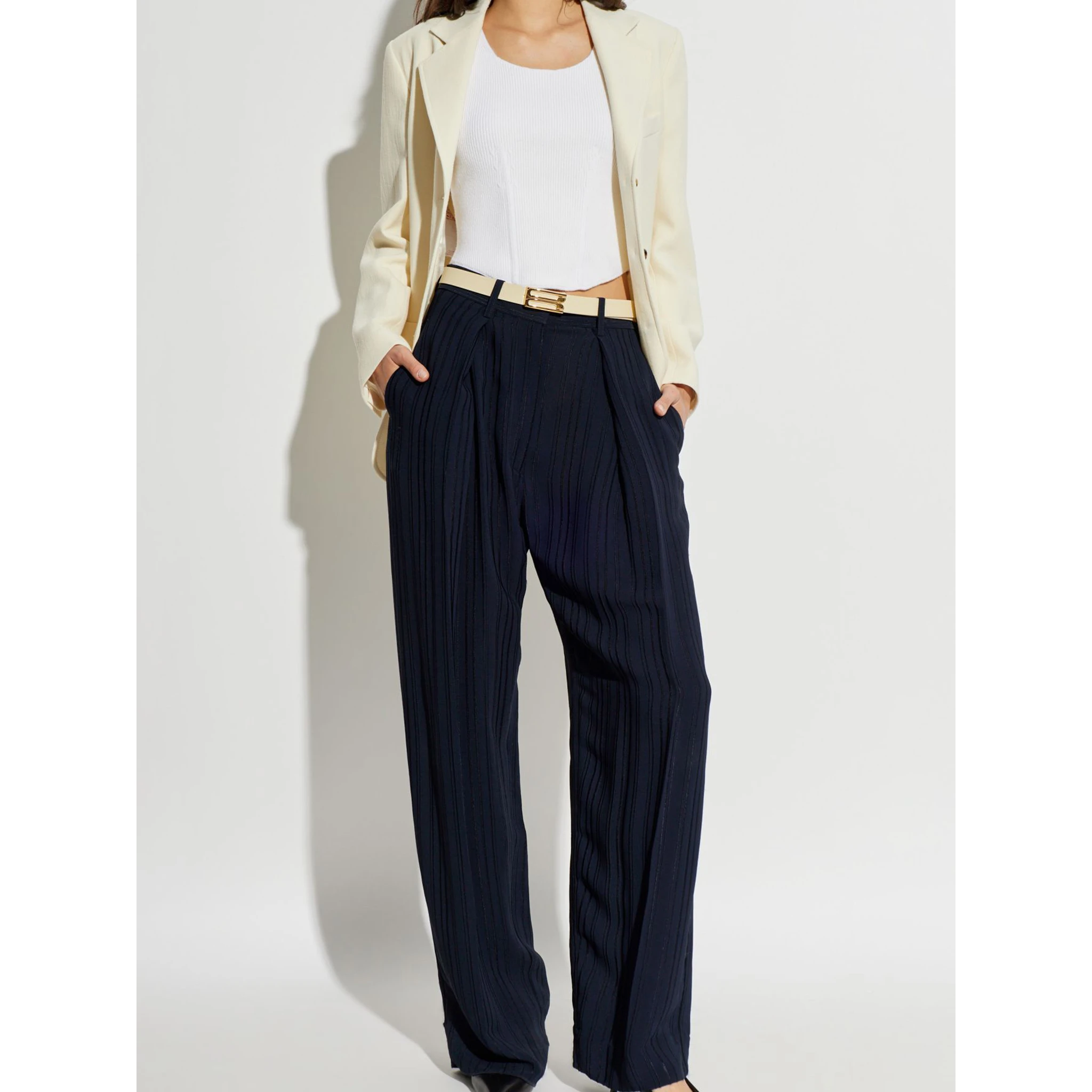 بنطلون فيكتوريا بيكهام