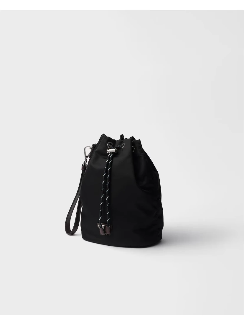 "Speedrock" pouch in Re-Nylon