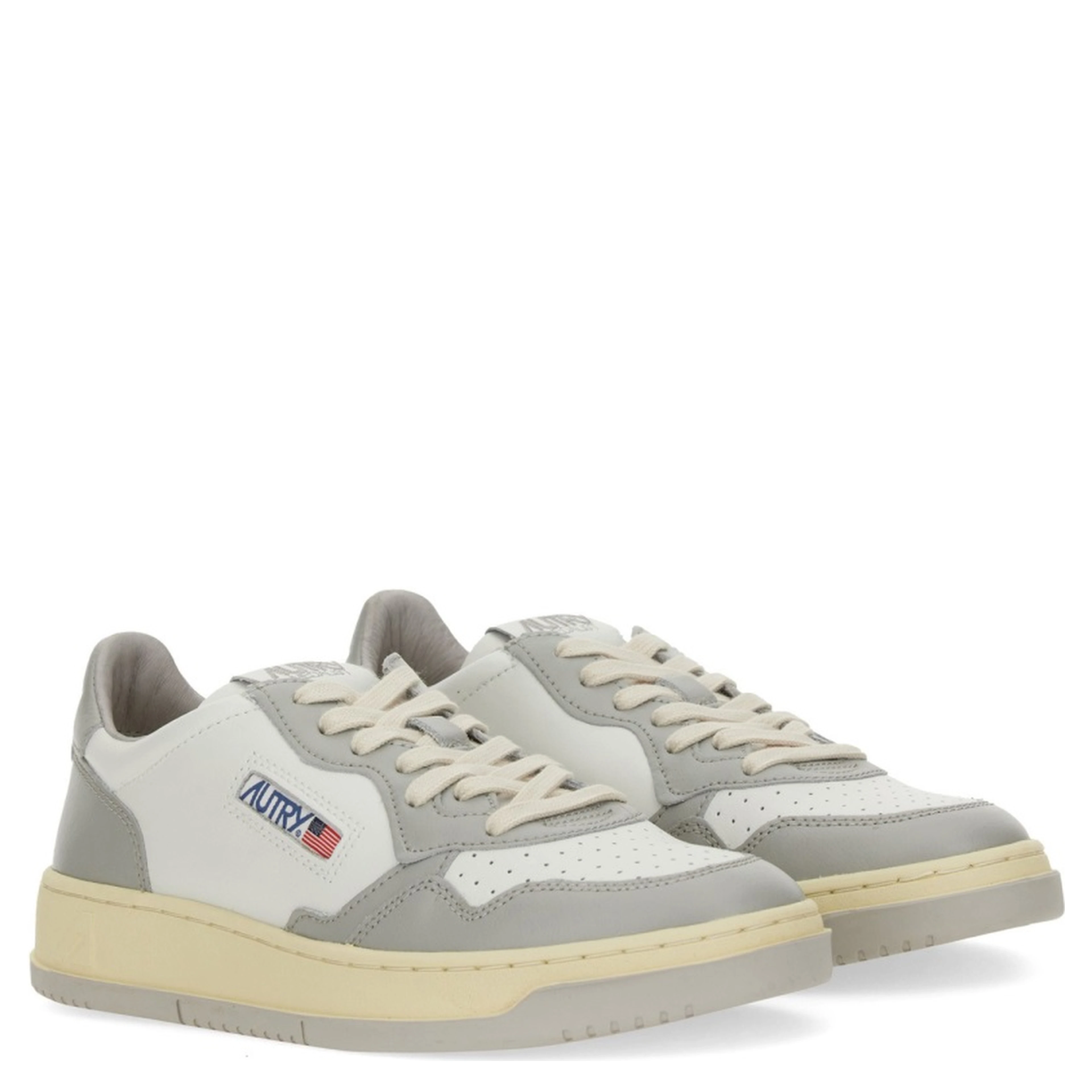 "MEDALIST LOW" SNEAKER