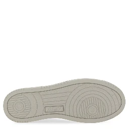 "MEDALIST LOW" SNEAKER