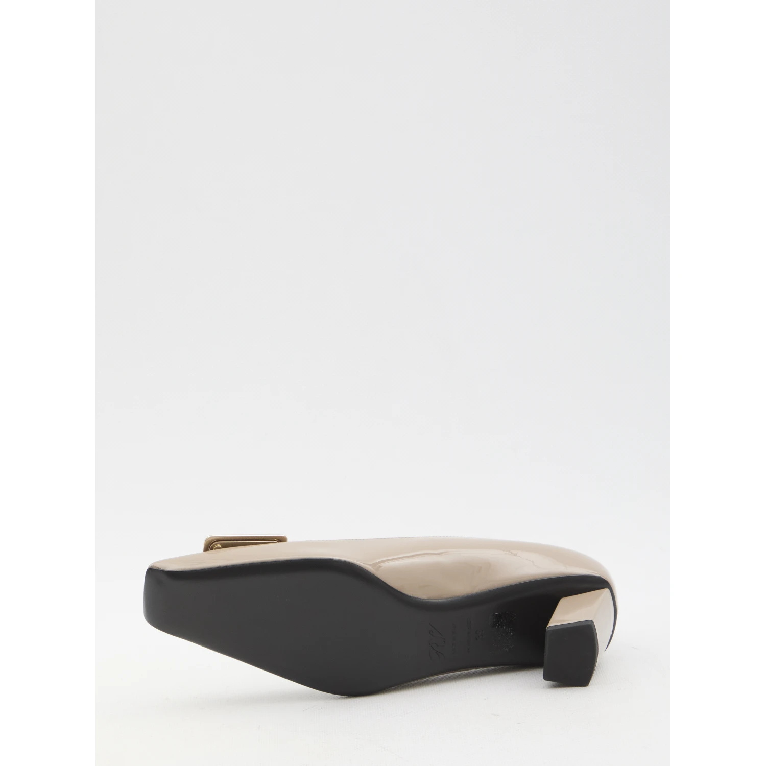 Belle Vivier pumps
