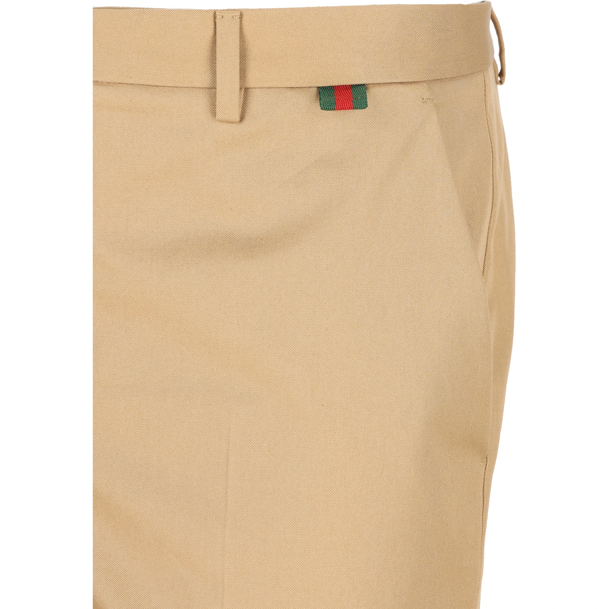 ملابس غوتشي الجاهزة