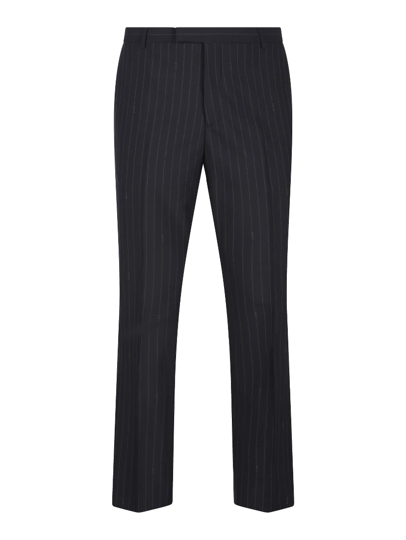 ملابس غوتشي الجاهزة