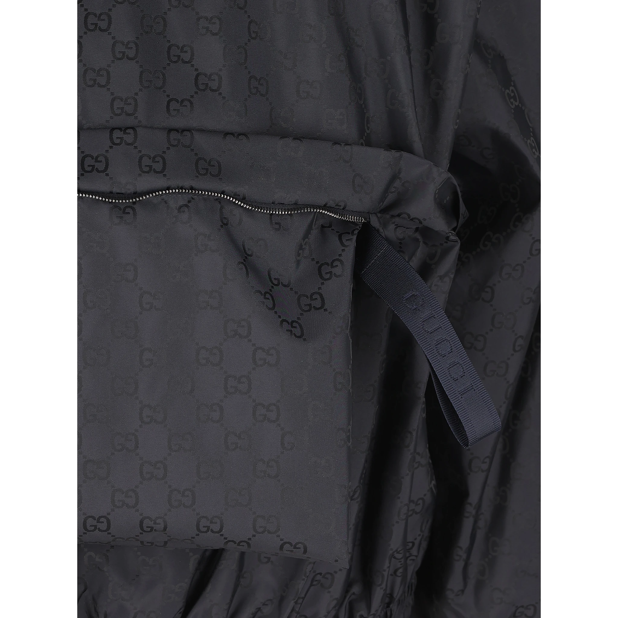 جاكيتات غوتشي