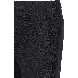 ملابس غوتشي الجاهزة