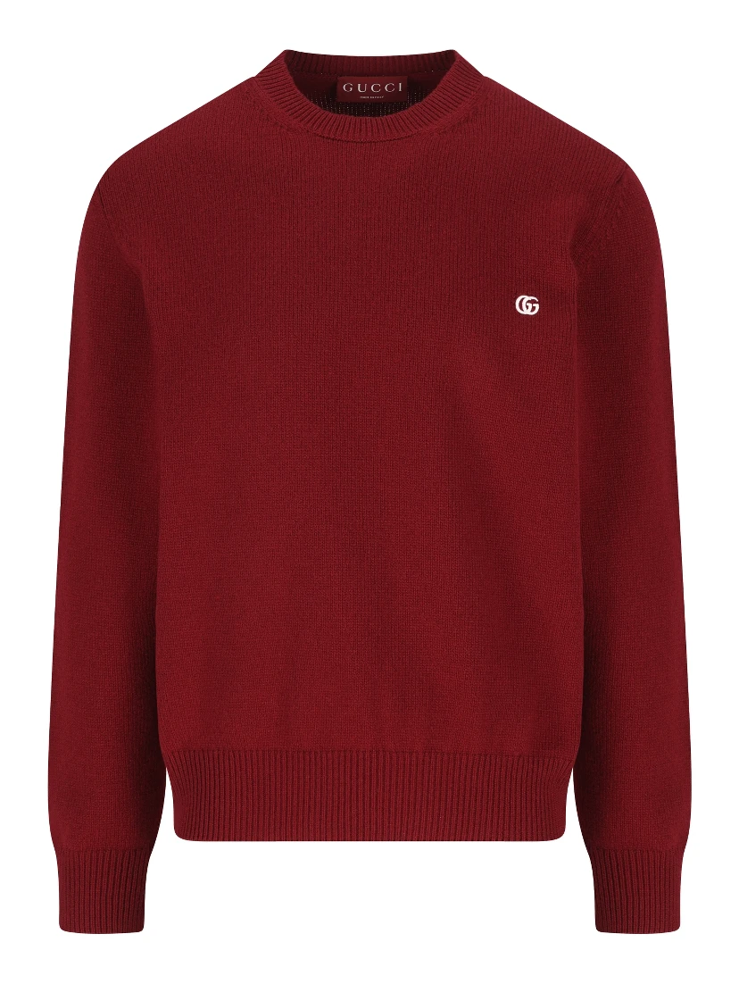 كنزة برقبة دائرية مزينة بشعار