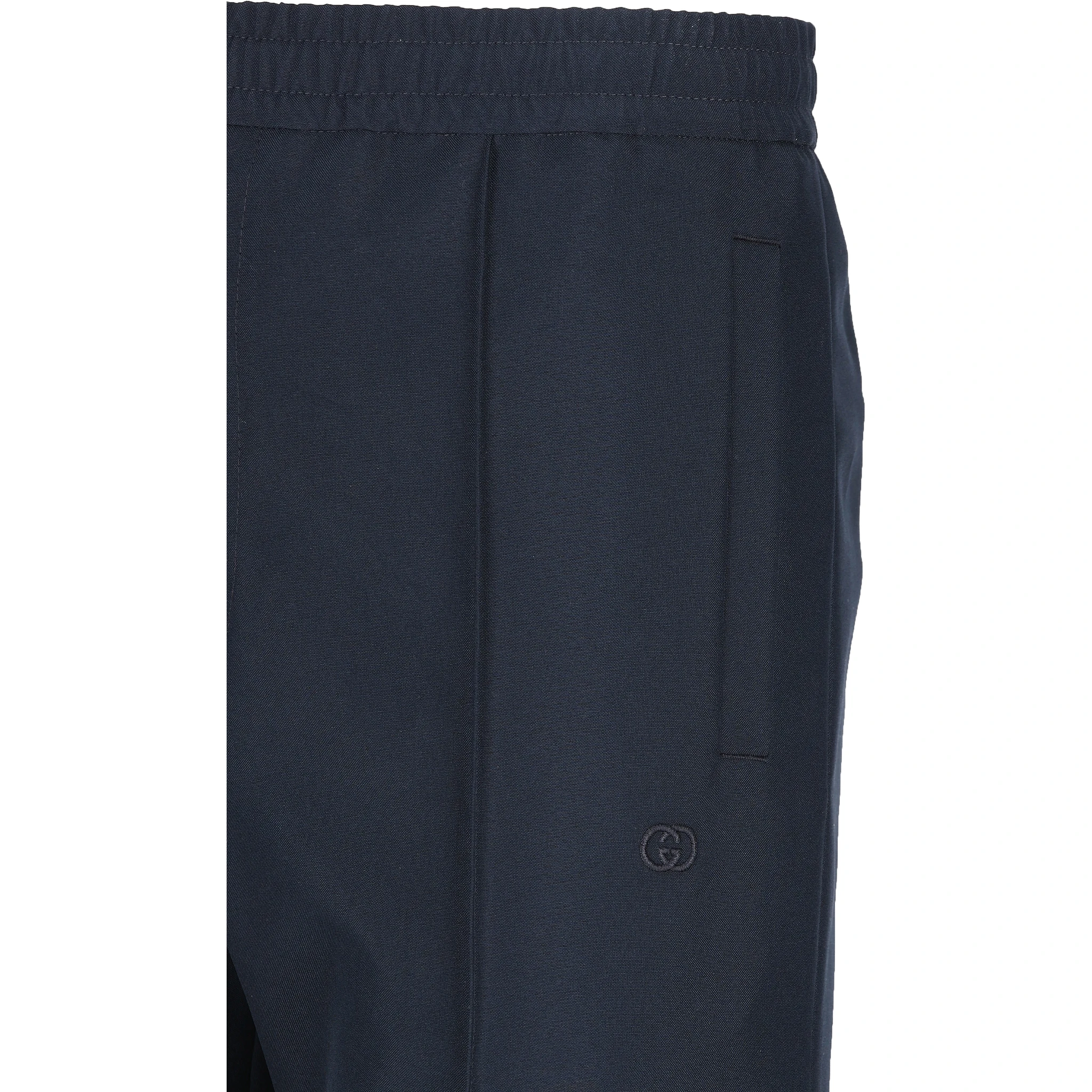 غوتشي ملابس جاهزة... أزرق