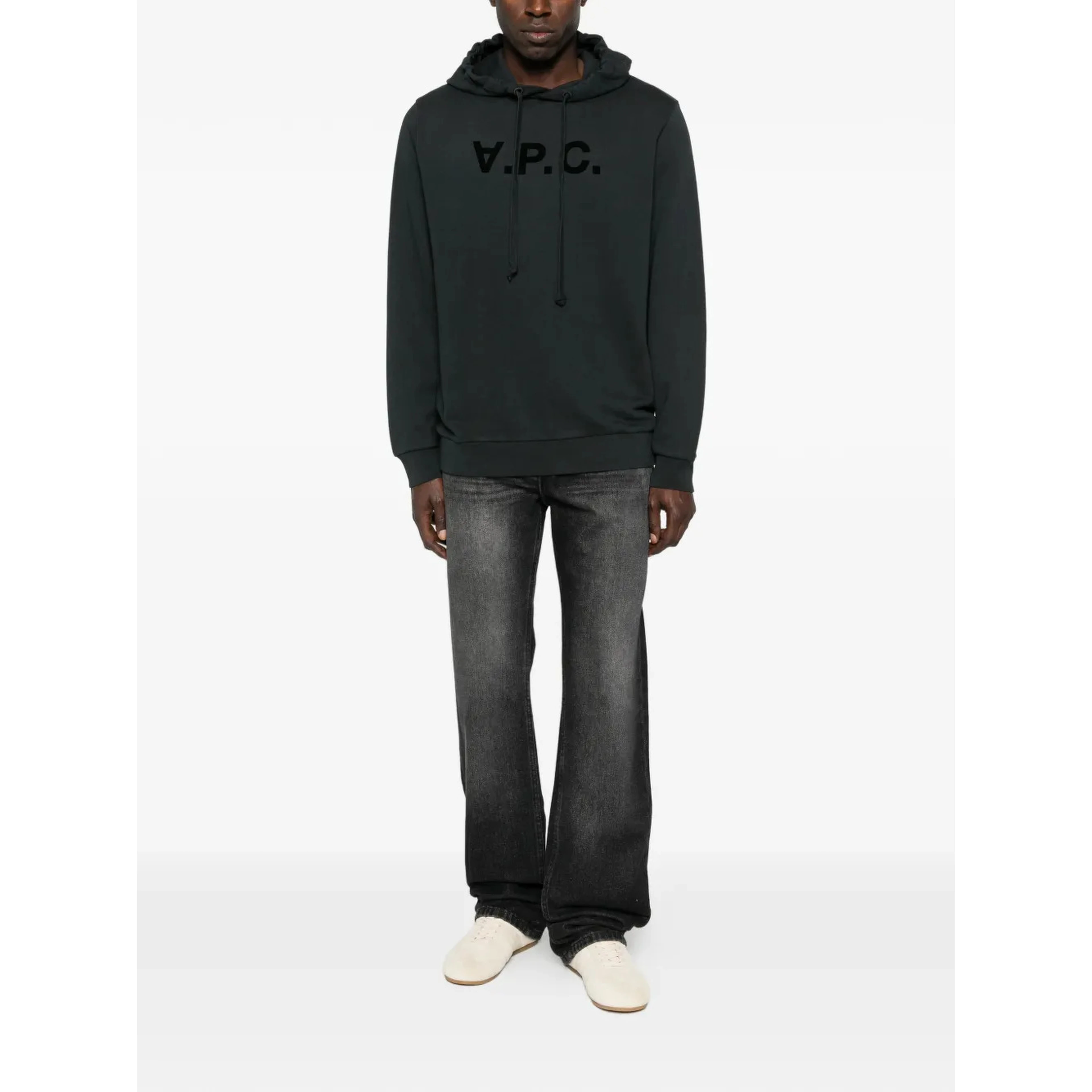 A.P.C. Faded Jeans | Black | FARFETCH IN