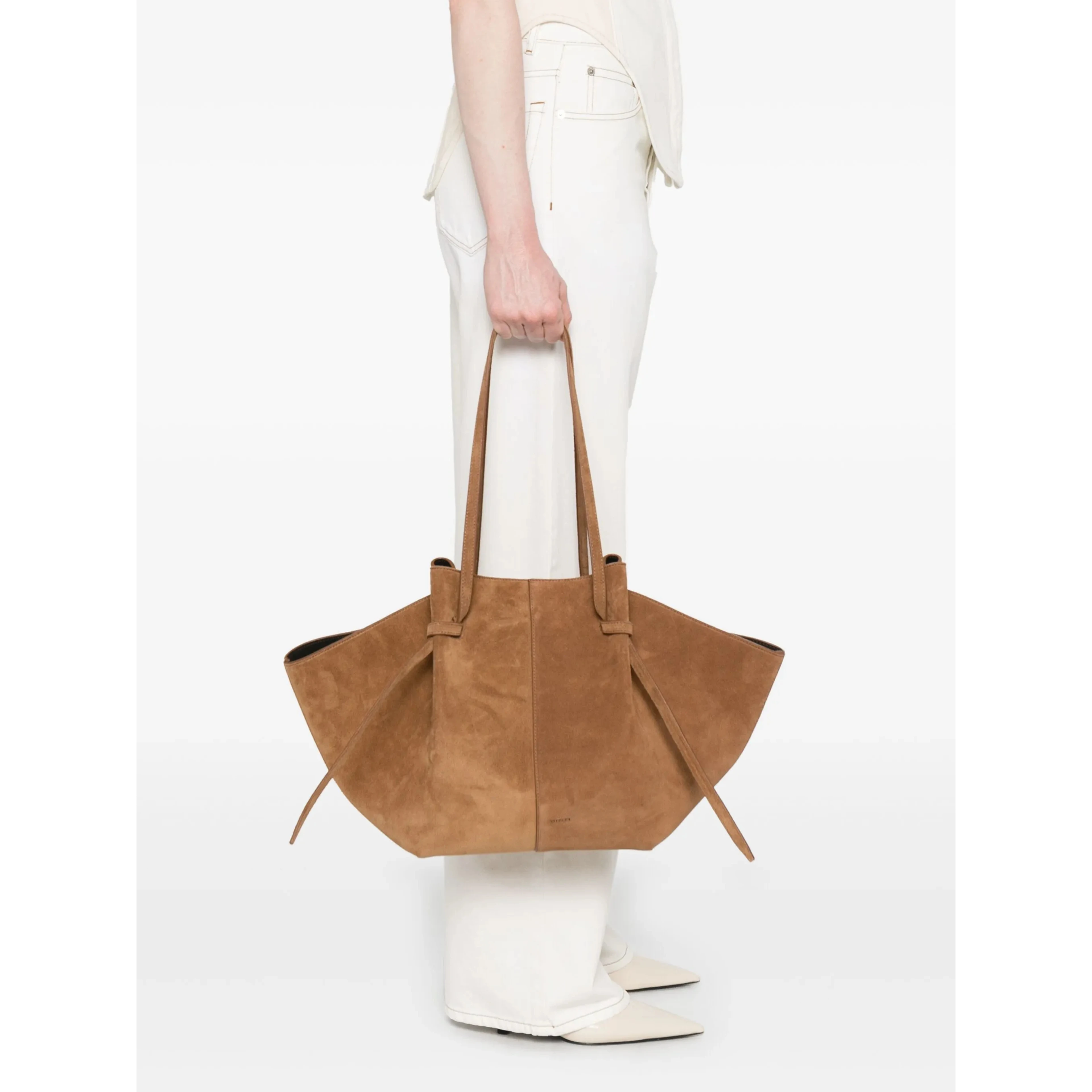 Yuzefi Bags.. Brown