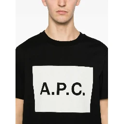 تيشيرتات وبولو سوداء من APC