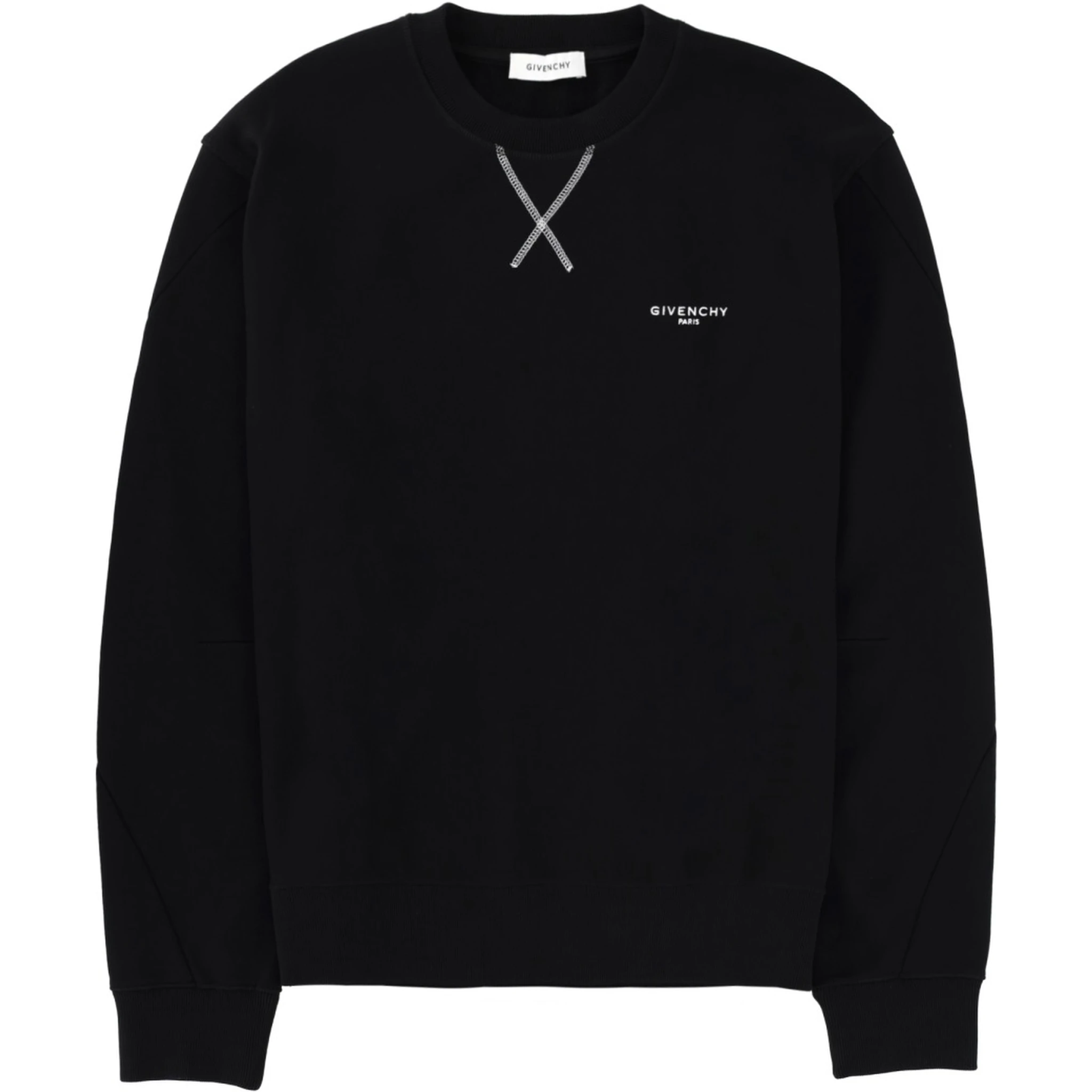 كنزة رياضية بشعار