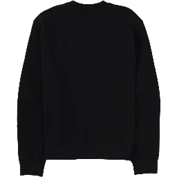 كنزة رياضية بشعار