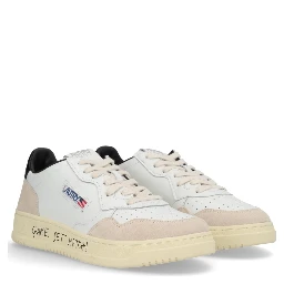 "MEDALIST LOW" SNEAKER