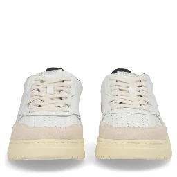 "MEDALIST LOW" SNEAKER