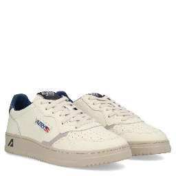 "MEDALIST LOW" SNEAKER