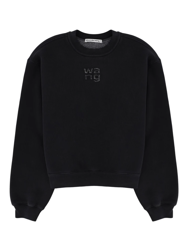 كنزة رياضية بشعار