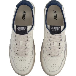 "MEDALIST LOW" SNEAKER