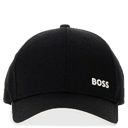 قبعة بيسبول بشعار