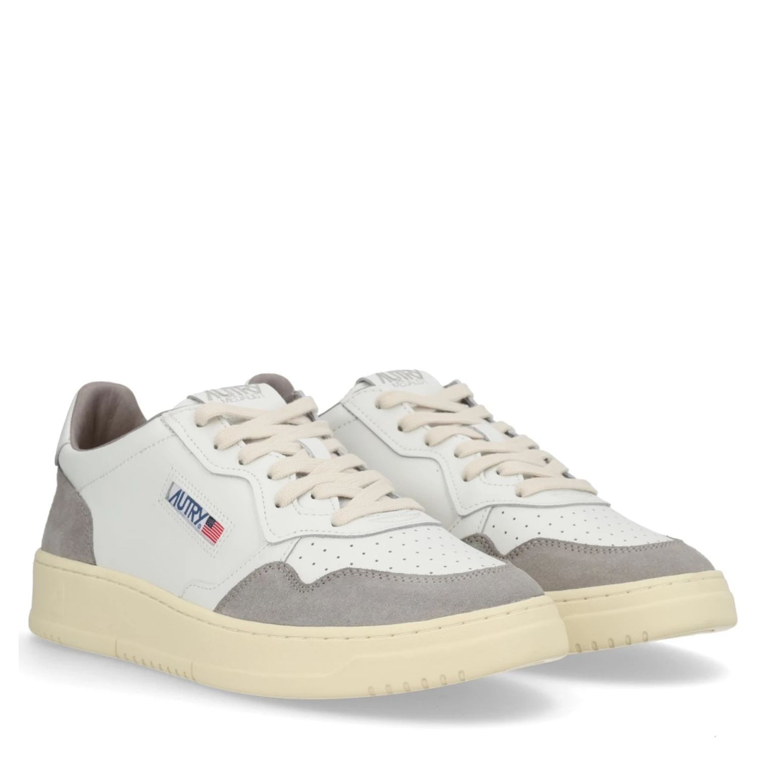 "MEDALIST LOW" SNEAKER