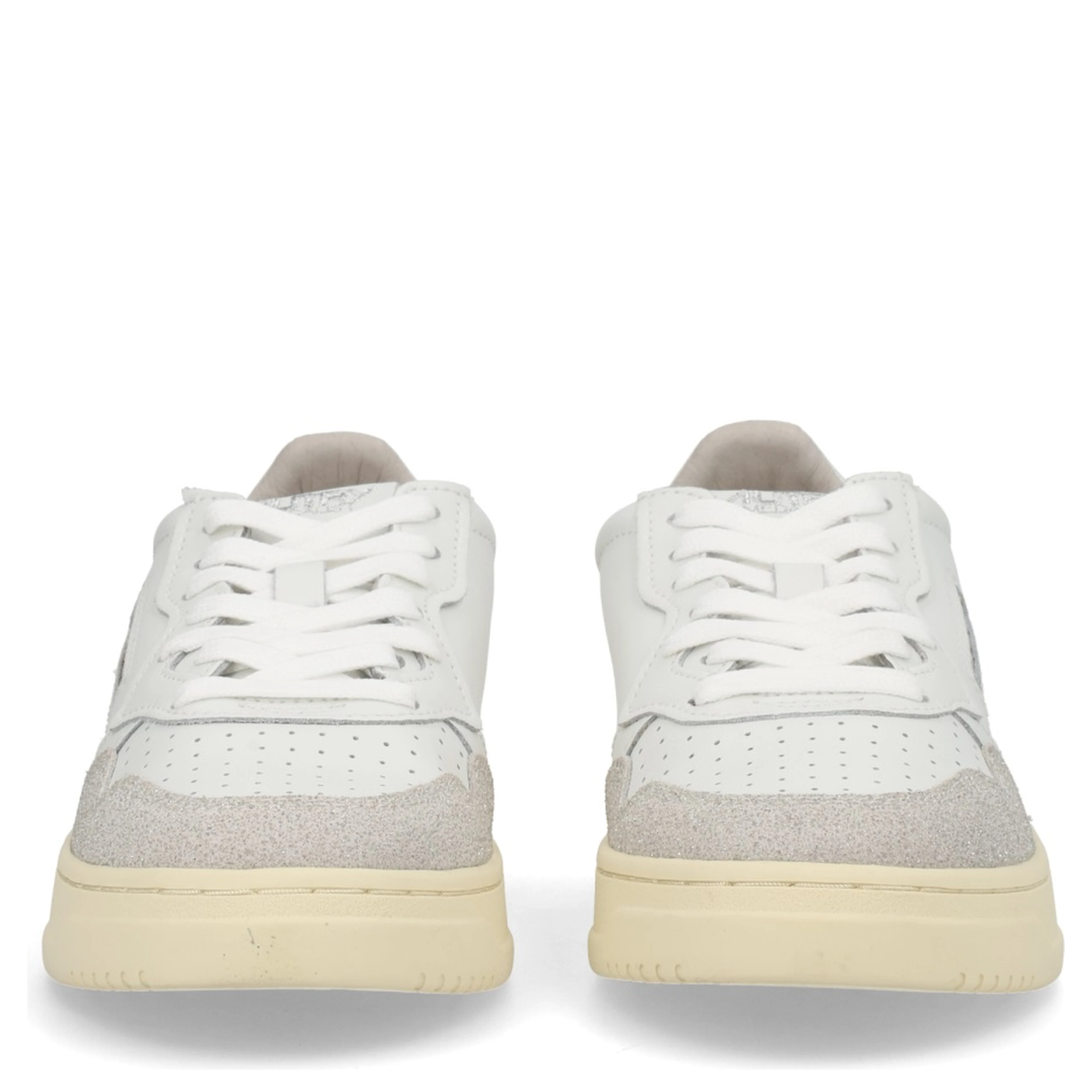 "MEDALIST LOW" SNEAKER