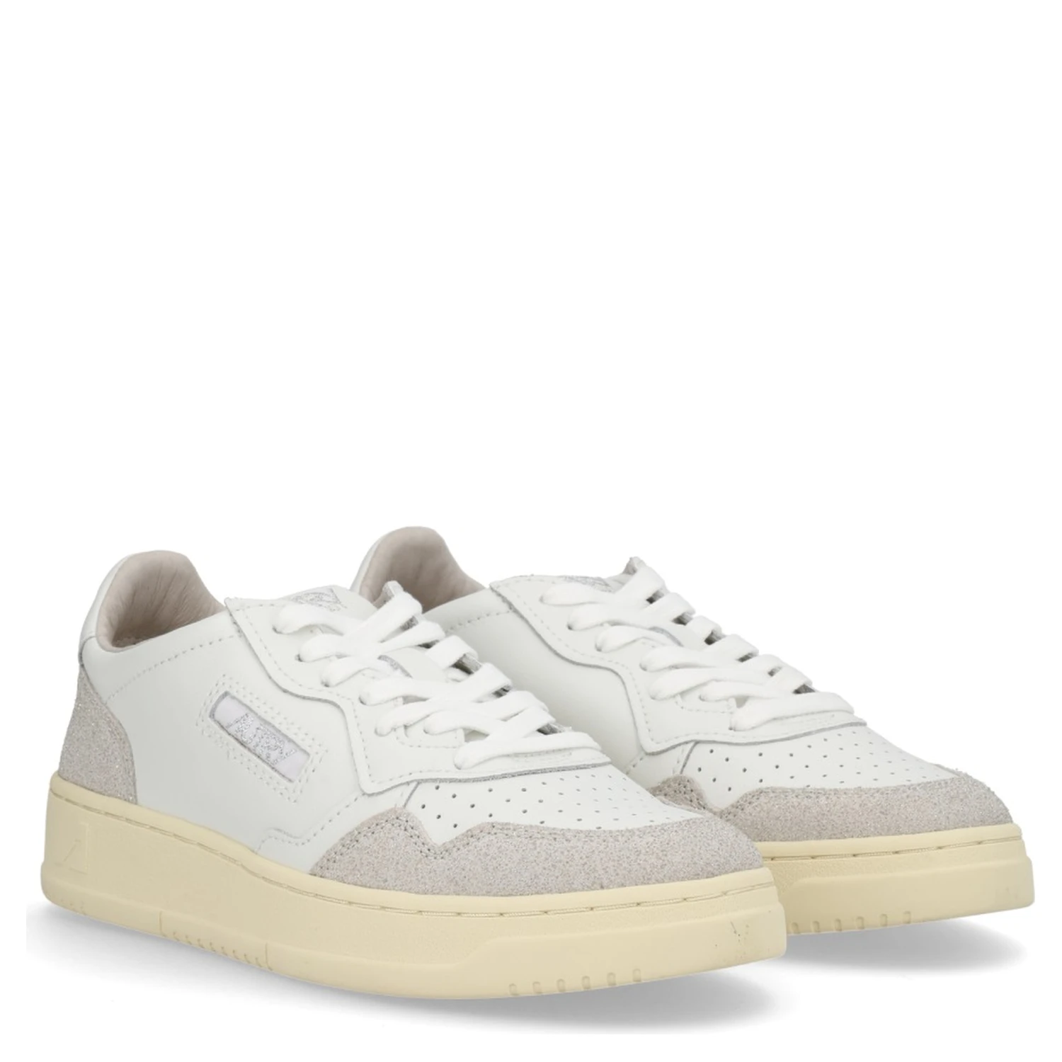 "MEDALIST LOW" SNEAKER