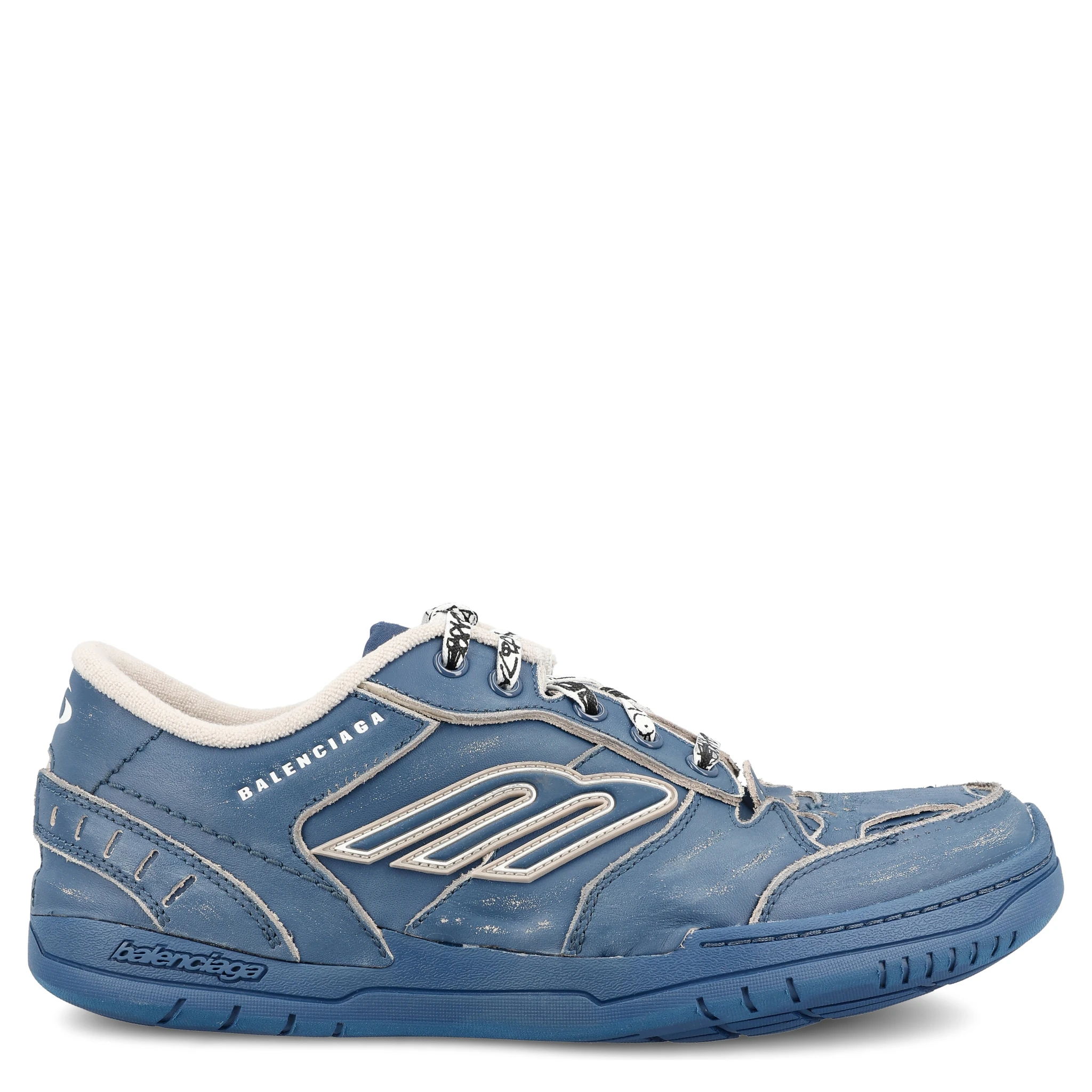 Hamptons Worn-Out trainers