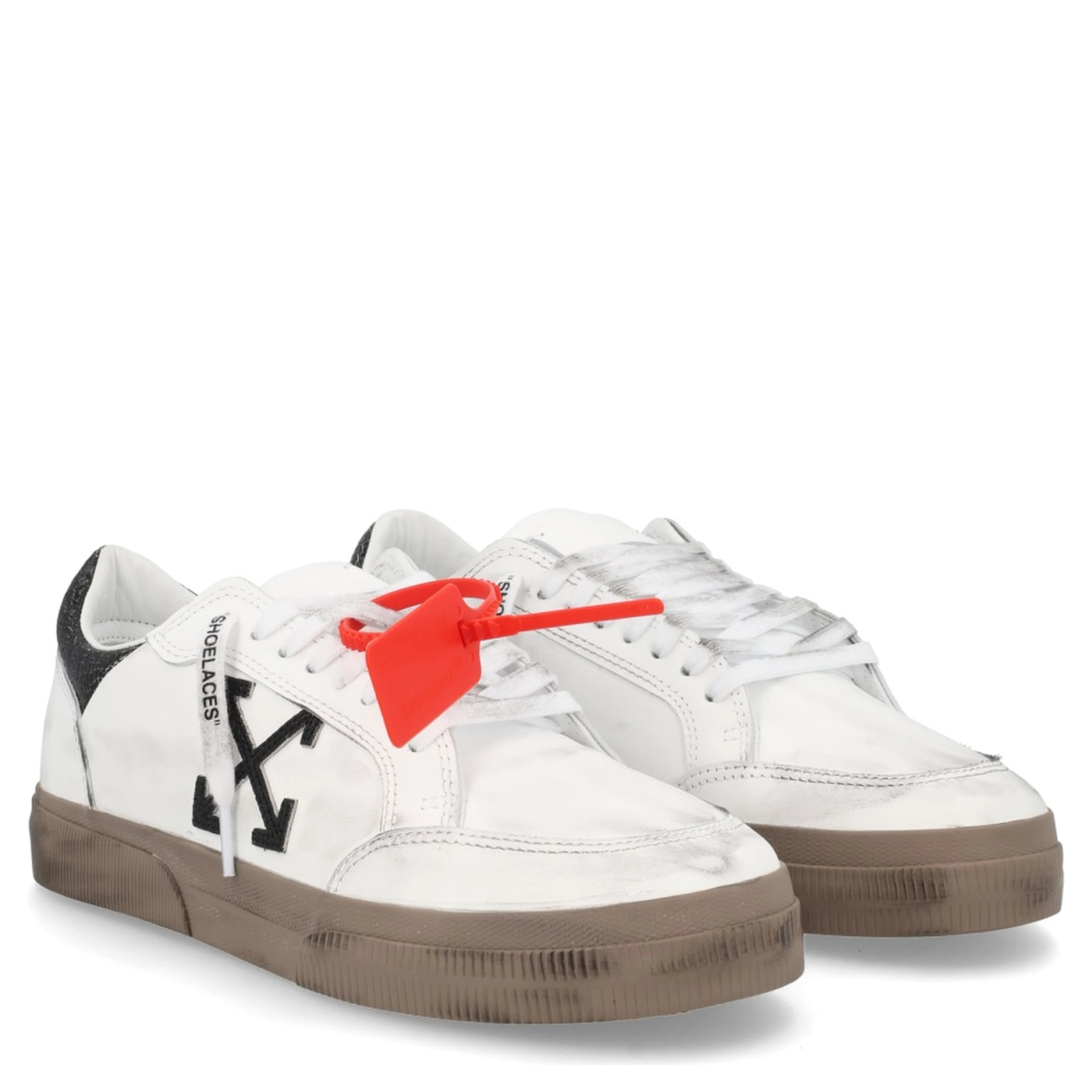 "VULCANIZED" SNEAKER