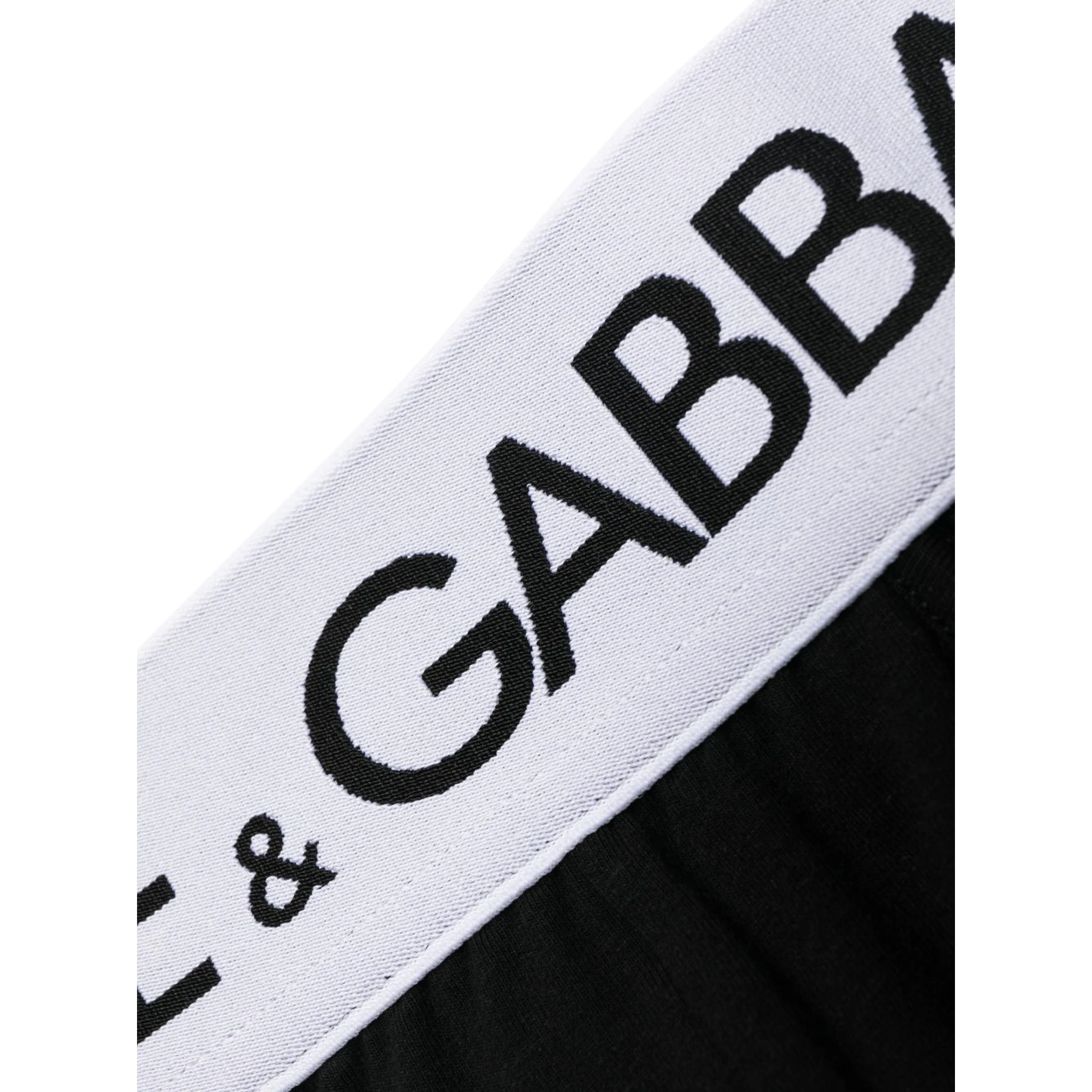 ملابس داخلية سوداء من دولتشي آند غابانا