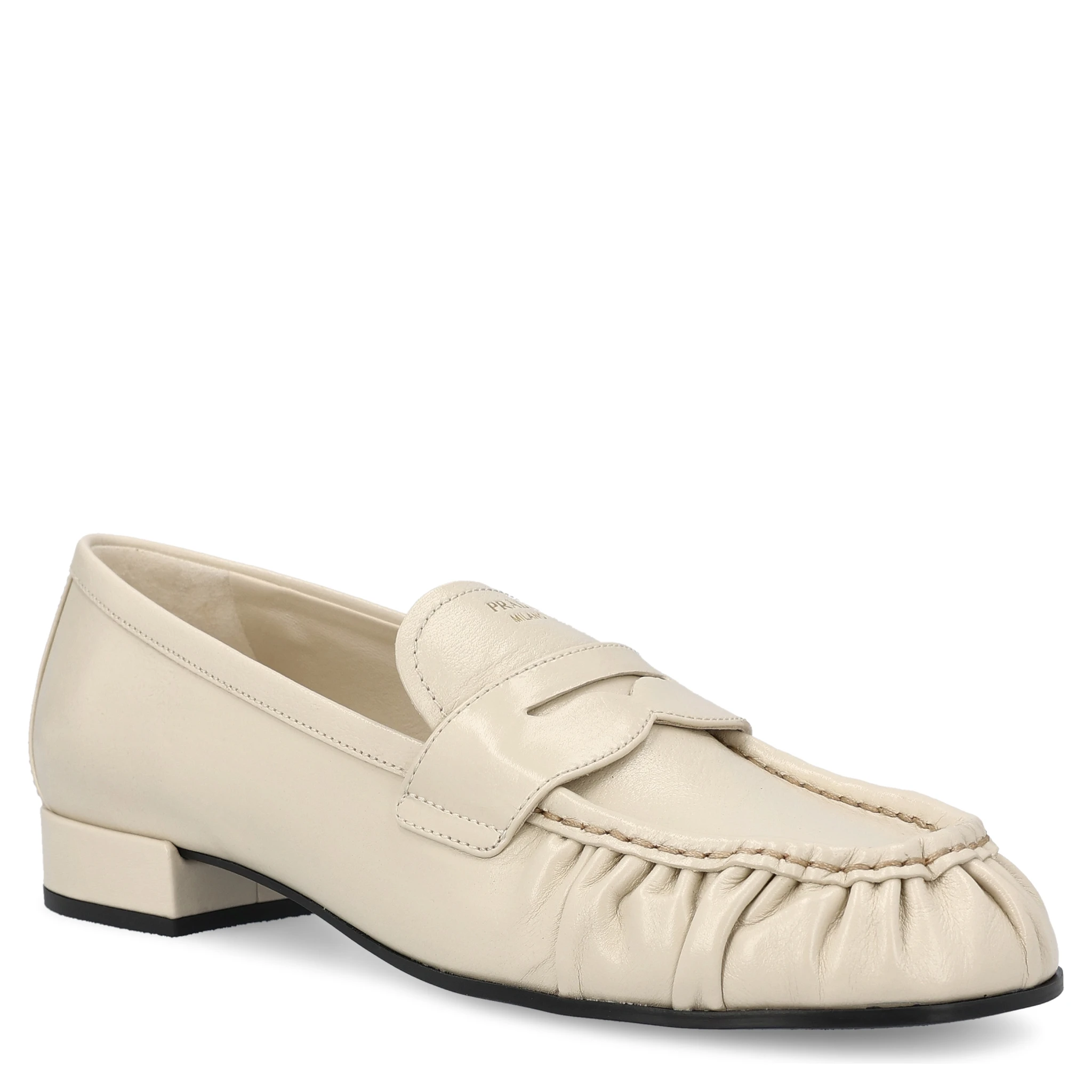 حذاء برادا مسطح بلون عاجي