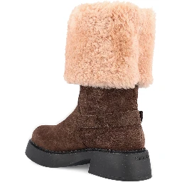 أحذية سالفاتور فيراغامو