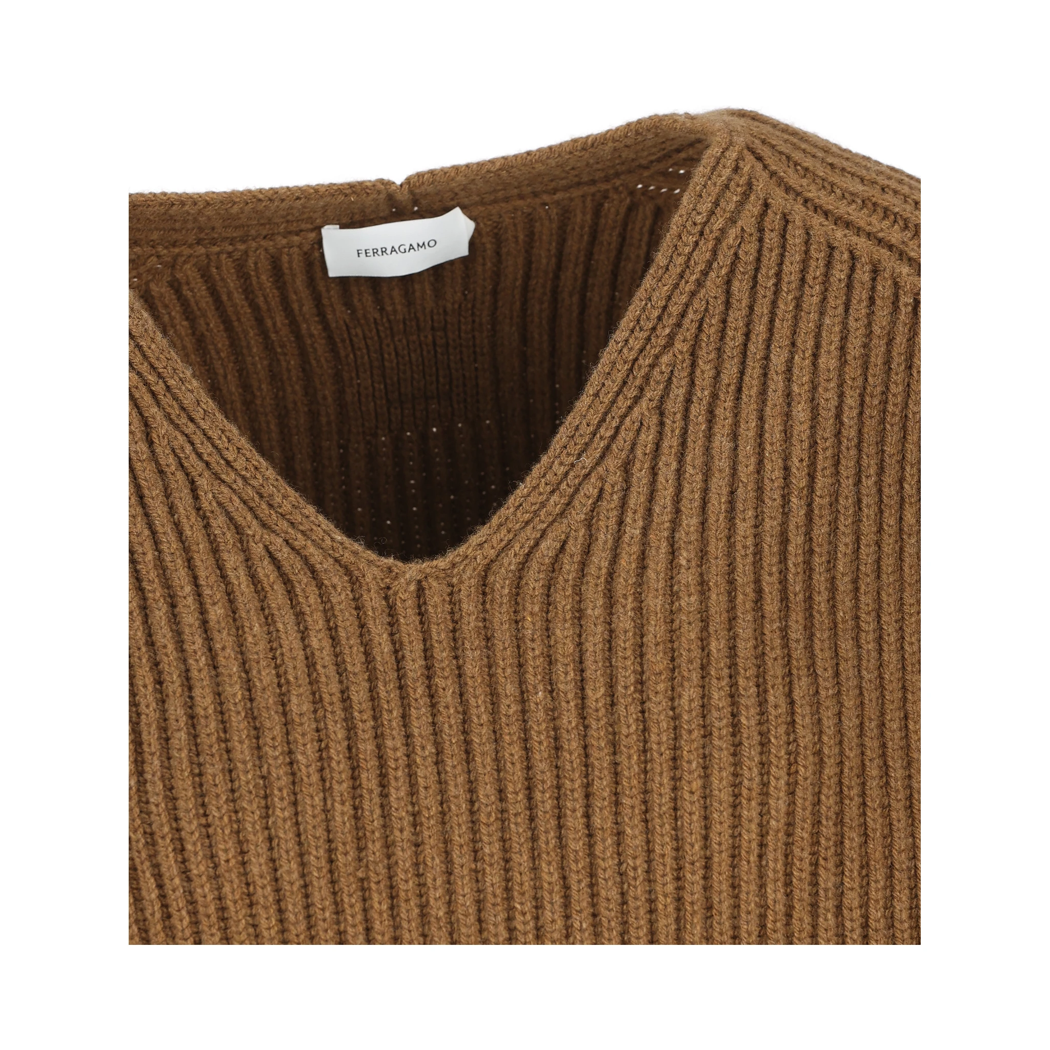 جاكيتات سلفاتوري فيراغامو