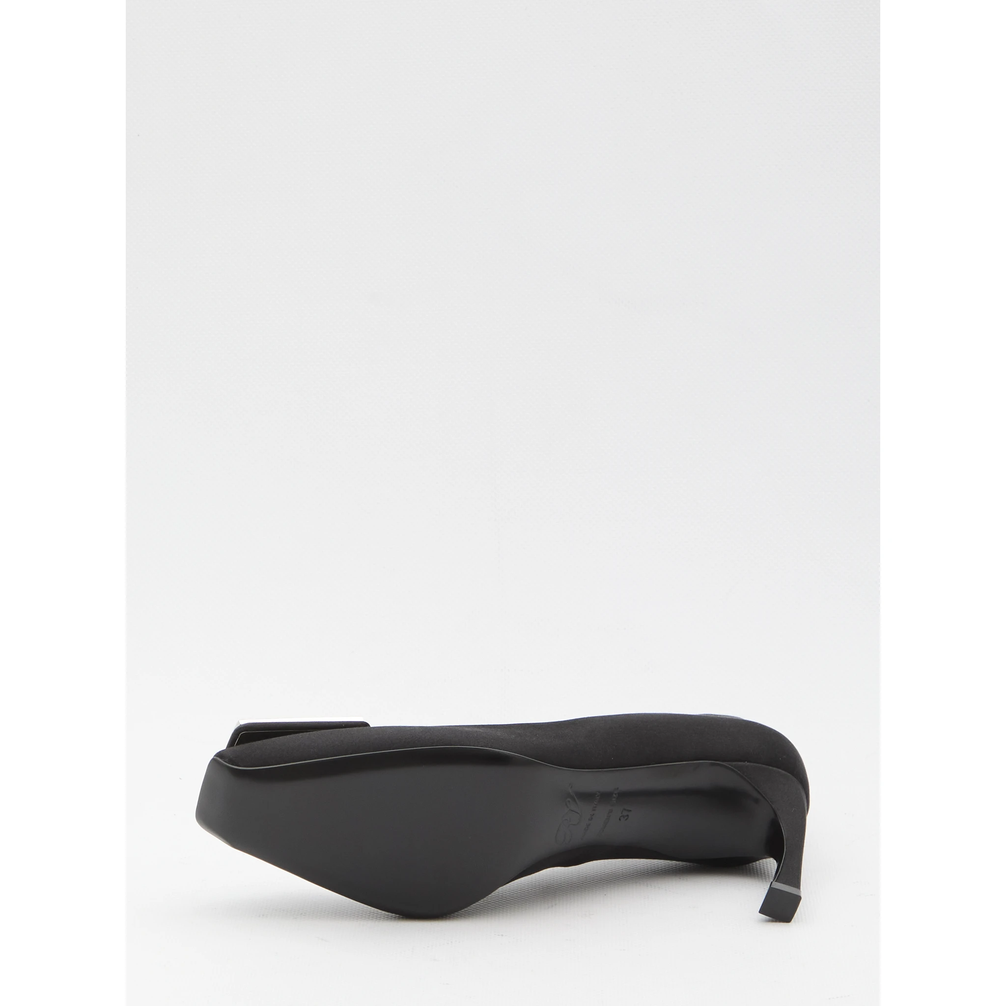 Trompette satin pumps