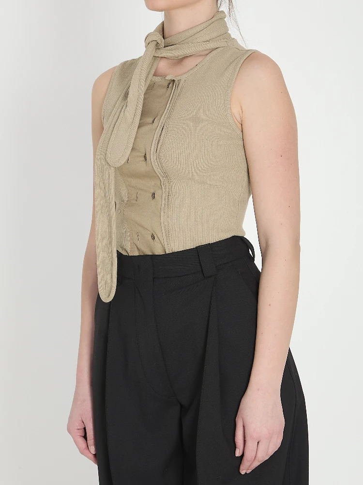Asymmetrical fitted top alternative