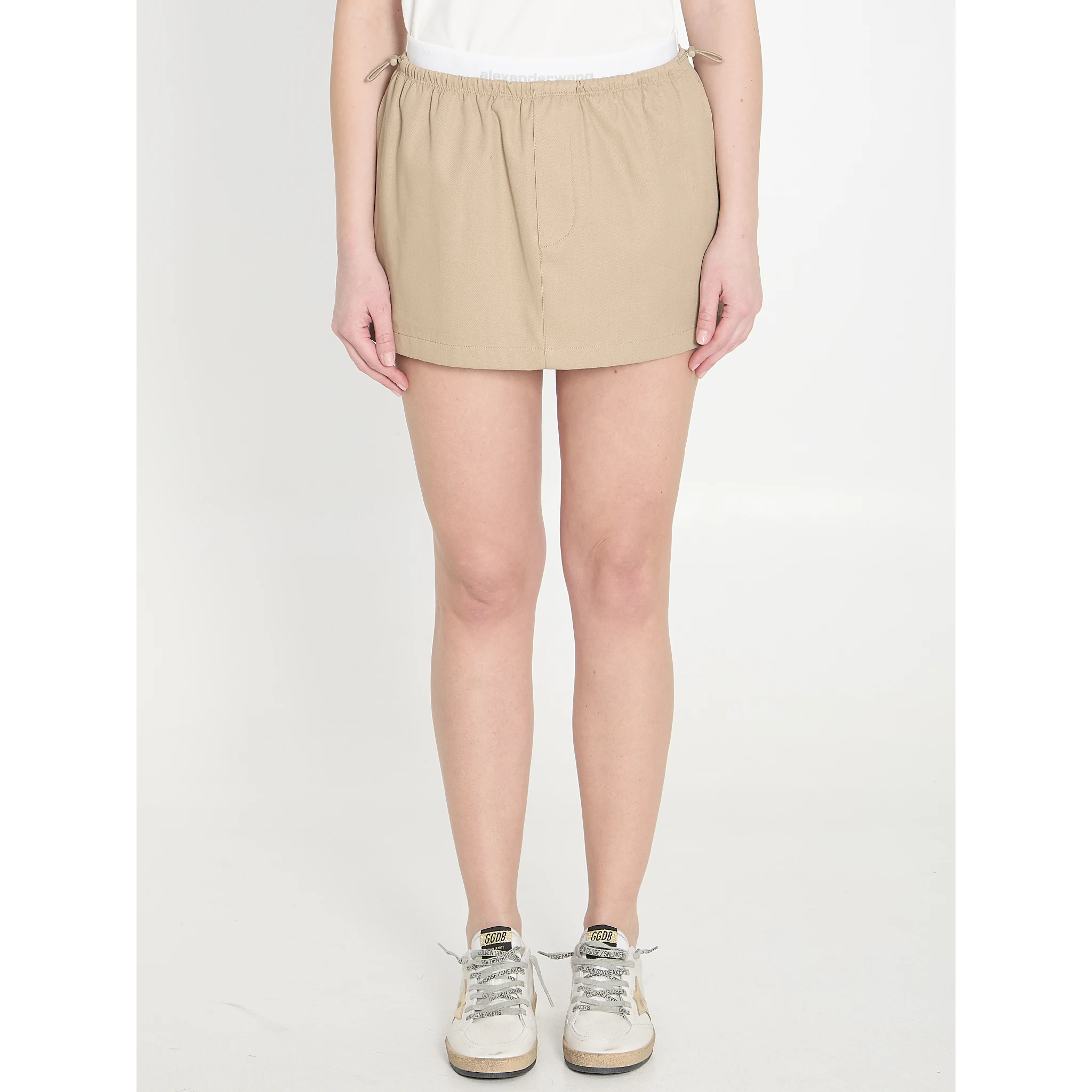 Mid-rise mini skirt