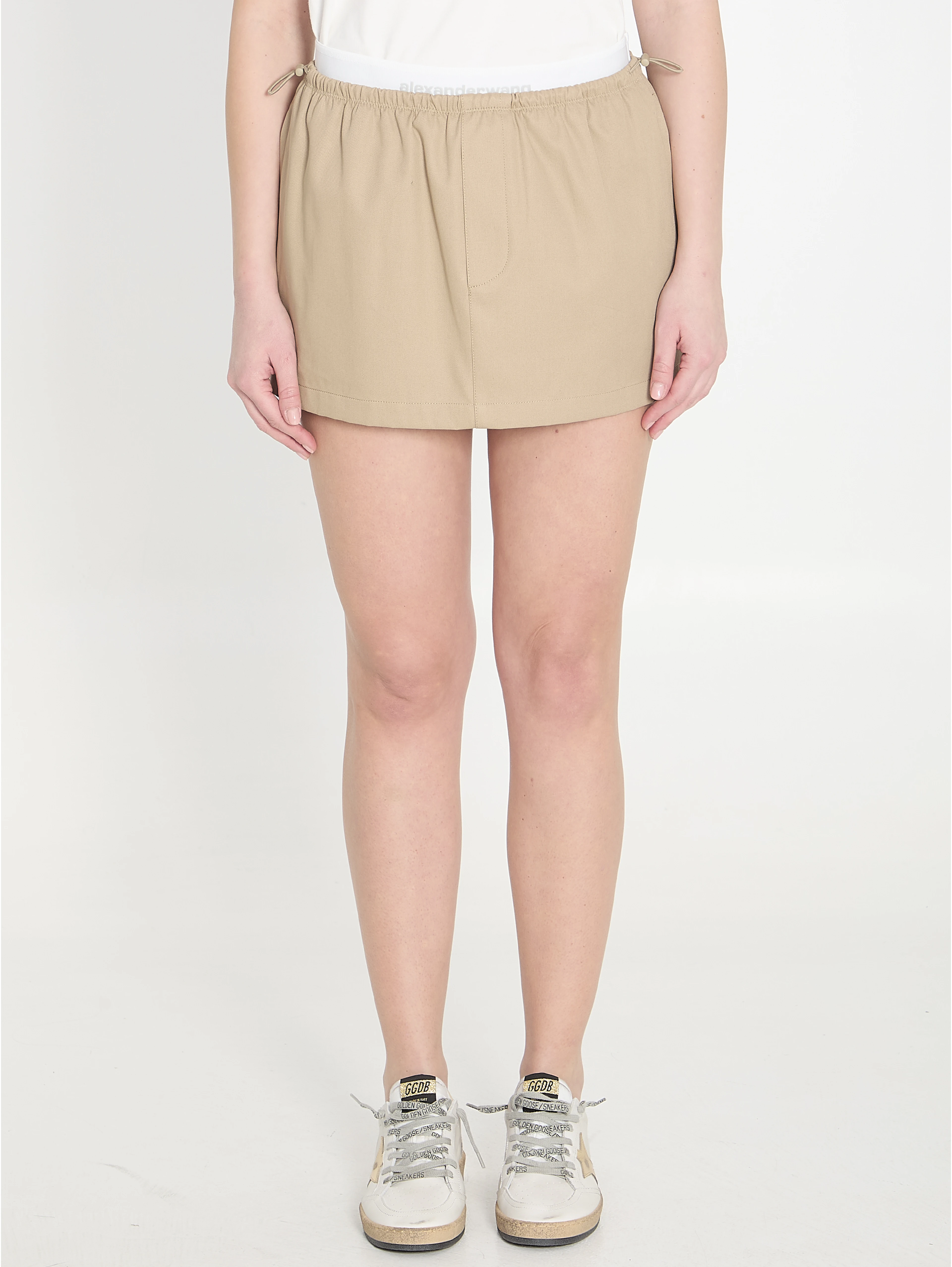 Mid-rise mini skirt