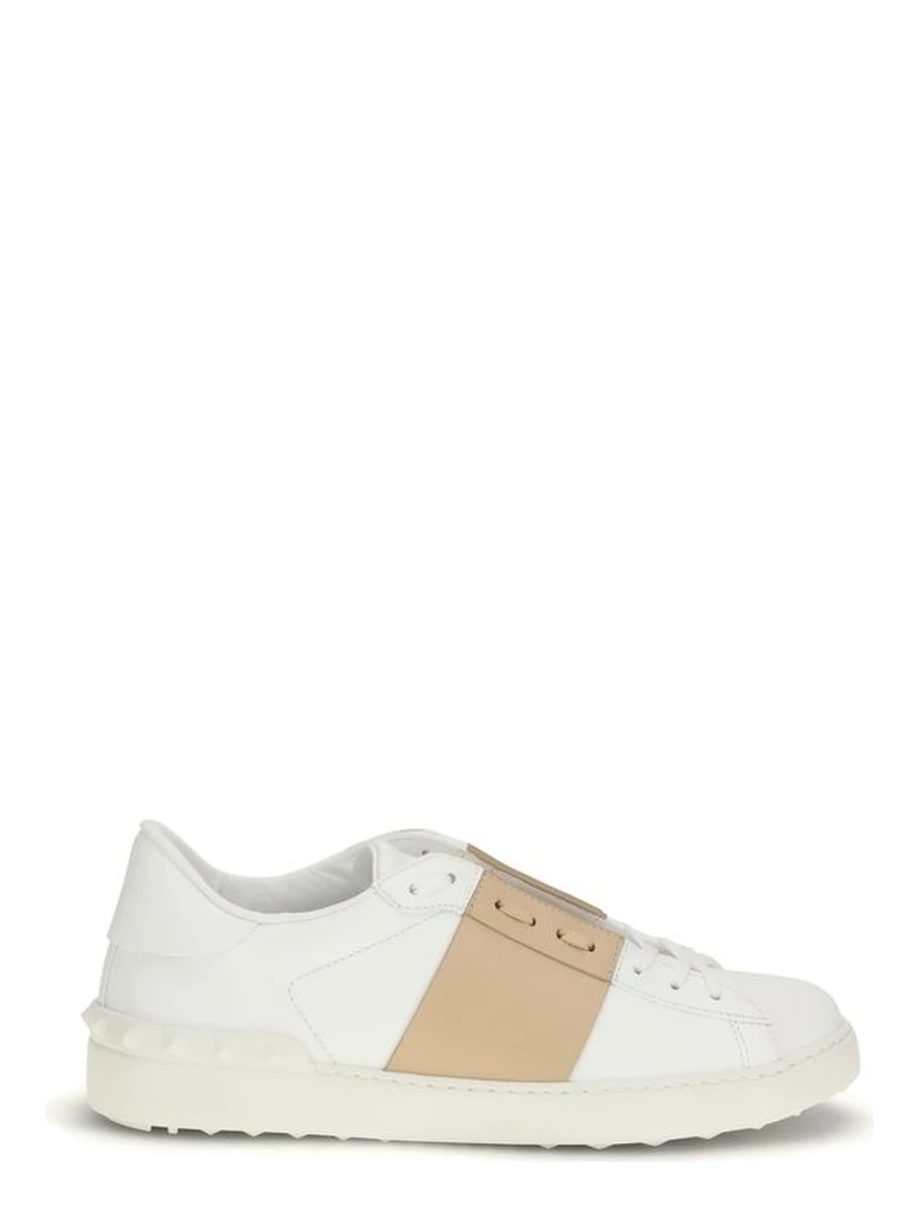 حذاء رياضي منخفض من جلد العجل الأبيض من بوس توروس