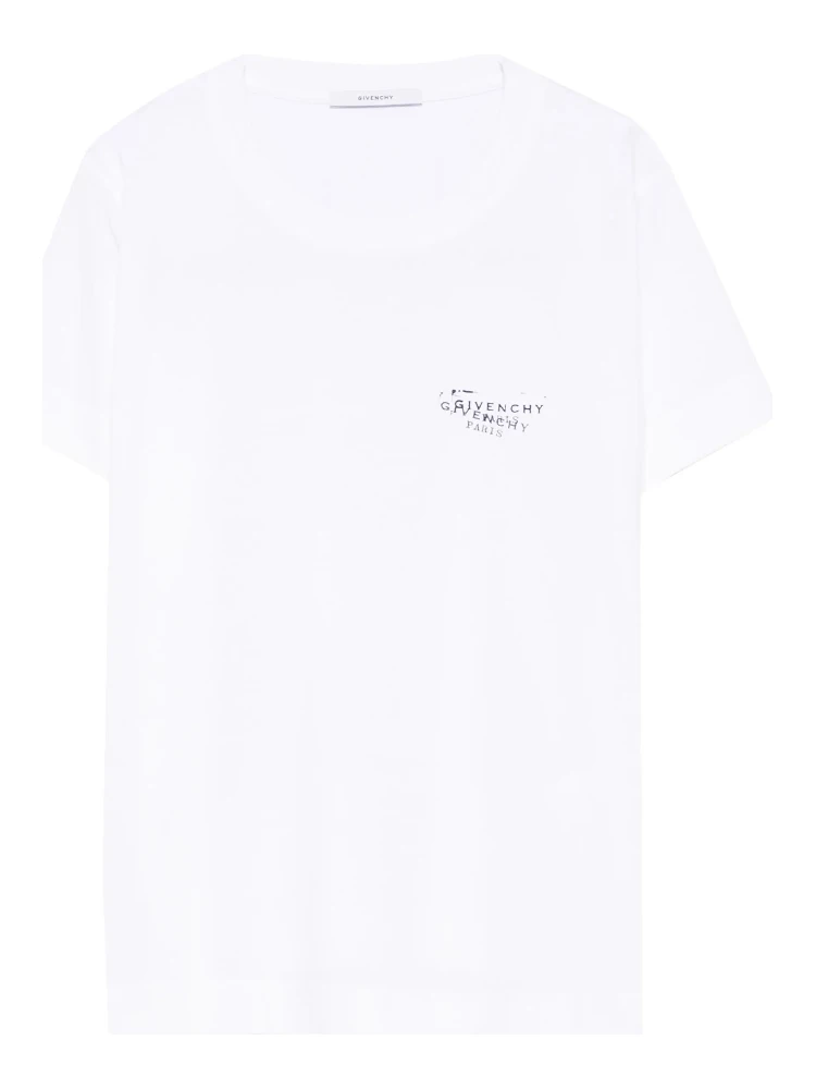 تيشيرتات وبولو جيفنشي بيضاء