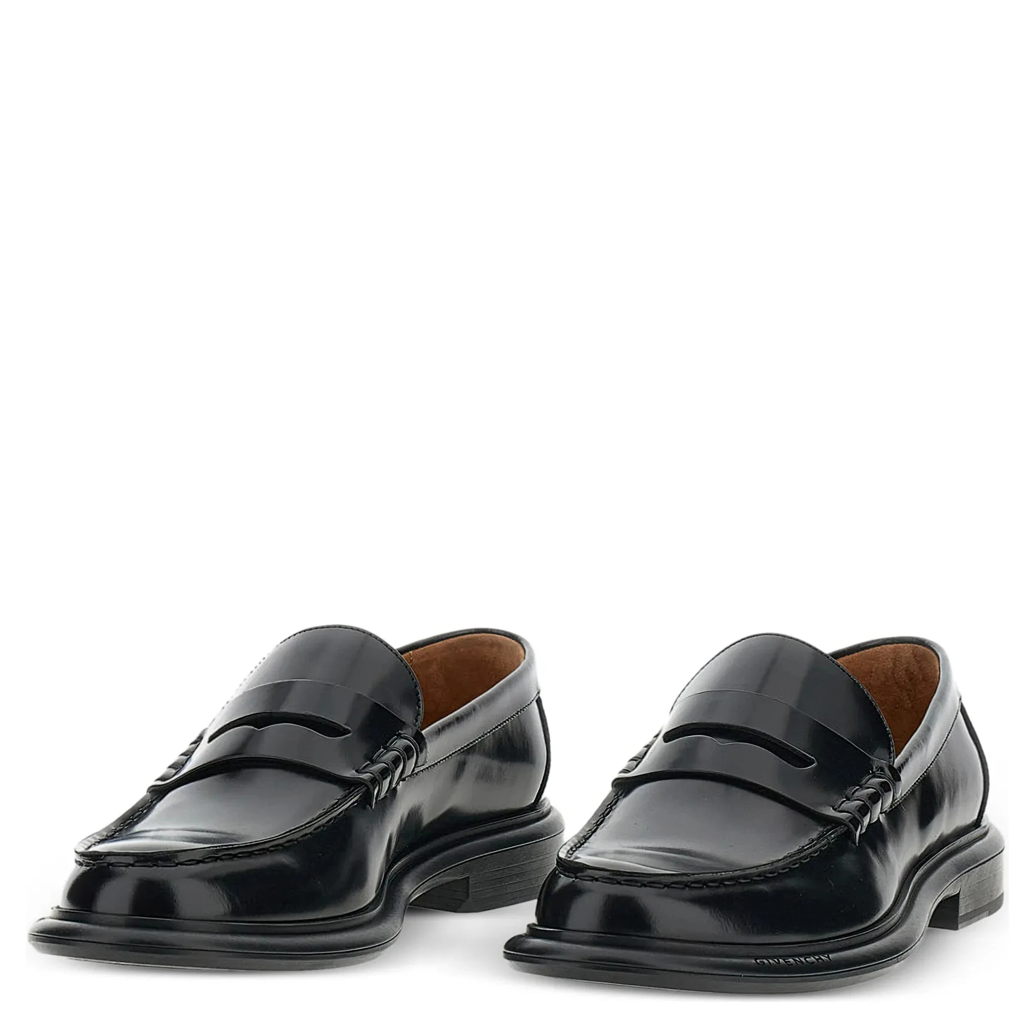 حذاء جيفنشي مسطح أسود