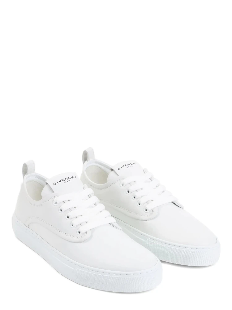 Givenchy Sneakers White alternative