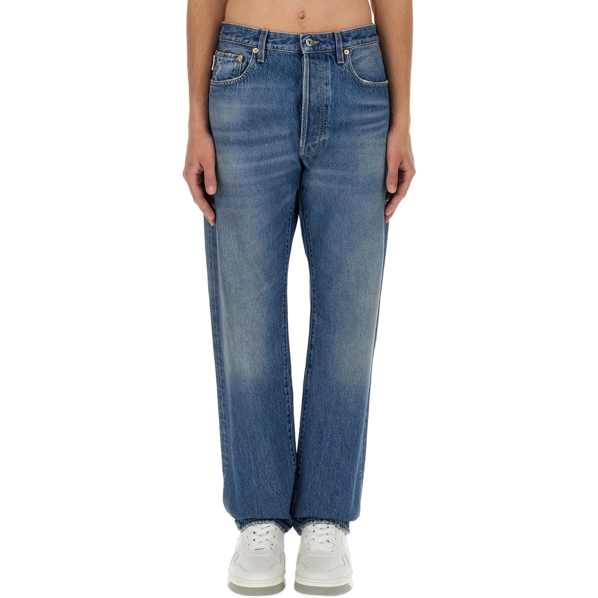 JEANS WITH LOGO DETAIL