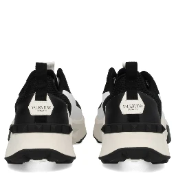 "TRUE ACT" SNEAKER