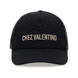 قبعة بيسبول مكتوب عليها "CHEZ VALENTINE"