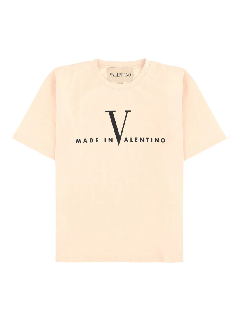 تيشيرت "صنع في فالنتينو"